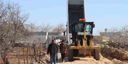 Karaköprü’de kırsal yollarda çalışmalar sürüyor