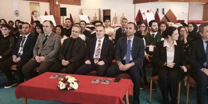 Vali Akbıyık gençlerle çalıştayda buluştu