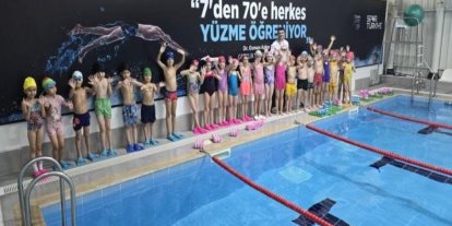 Bilecik’te yüzme antrenmanları performans odaklı sürüyor