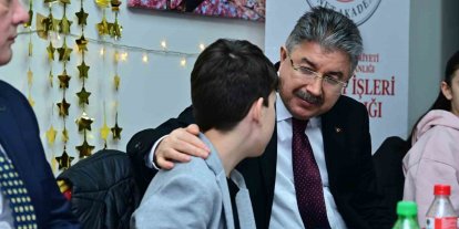 Vali Yılmaz, öksüz ve yetim çocuklarla iftar yaptı