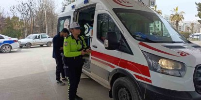 Yakıt almak isteyen iki motosiklet çarpıştı: 1 yaralı