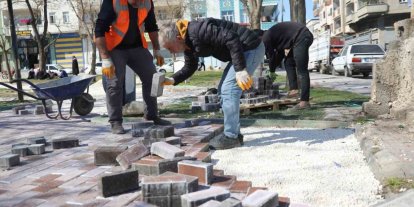 Eyyübiye’de yol ve parklar yenileniyor