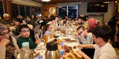 Üzümlü Kaymakamı Karadağ şehit ve gazi aileleriyle iftarda buluştu