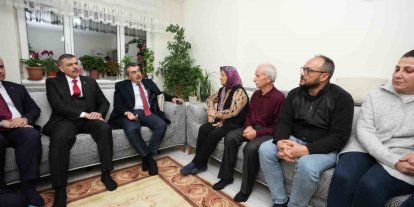 Bakan Tekin ve Çiftçi’den Fatma Nur öğretmenin ailesine taziye ziyareti