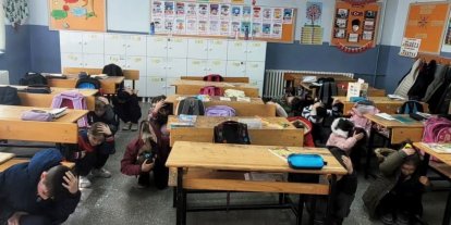 Altıntaş’ta Zafer İlkokulunda deprem tatbikatı