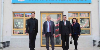 Kaymakam Öztürk eğitim-öğretim faaliyetlerini yerinde inceledi