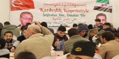 Kayseri büyükşehir, Suriye’de iftar sofrası kurdu