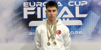 Sekmen’den şampiyona kutlama