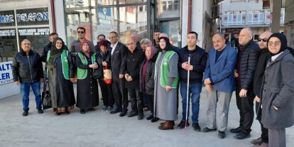 Kütahya’da görme engellilere konuşan saat desteği