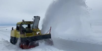 Kars’ta 25 köy yolu ulaşıma kapandı, ekipler seferber oldu