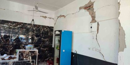 Buldan’da 5.1’lik depremin ardından bazı işletmelerde hasar meydana geldi