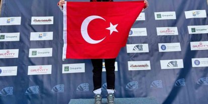 Niğdeli sporcu Ebru Tuncer’den çifte gurur