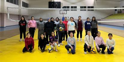 Kağızman’da Kadınlar Günü’ne Özel Voleybol Turnuvası