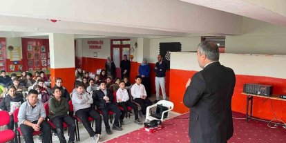 Seyitgazi’de "Cami ve Hayat" konulu Değerler Eğitimi seminerleri devam ediyor