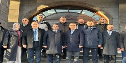 AK Parti Kars Milletvekili Adem Çalkın Kağızman’da Kaymakamlık ve Öğretmenevini Ziyaret Etti