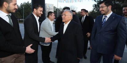 Başkan Büyükkılıç, gençlerle iftar sofrasında buluştu