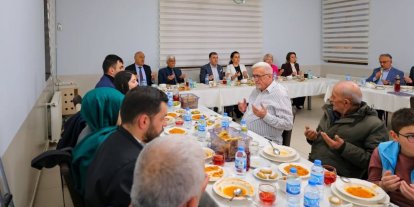 Bayburt’ta huzurevi sakinleriyle gönül sofrası kuruldu