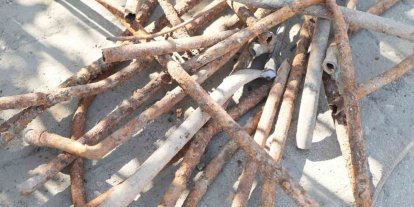 Hatay Büyükşehir Belediyesi, Dörtyol’da pastan tanınmaz hale gelen içme suyu şebeke hattını yeniliyor