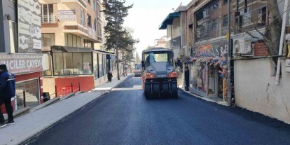 Kahramanmaraş’ta yol yenileme çalışmaları sürüyor