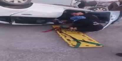 Elazığ’da otomobil takla attı: 2 yaralı