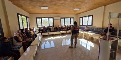 Jandarma ekipleri KADES uygulamasını tanıttı