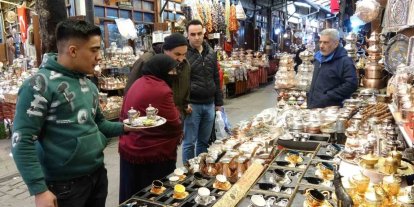 Bakır ustalarının bayram öncesi yoğun mesaisi