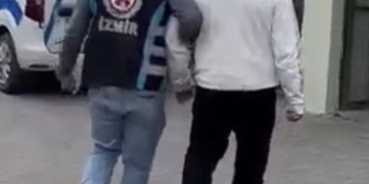 İzmir’de trafikte aracın önünü kesen sürücüye ağır ceza