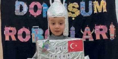Aydıntepe’de geri dönüşüm malzemeleriyle robot defilesi yapıldı