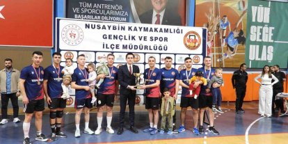 Nusaybin’de kurumlar arası voleybol turnuvası sona erdi