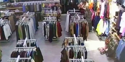 Soğukkanlı esnaf bebeği hayata bağladı