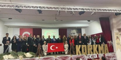 Burhaniye’de İstiklal Marşının kabulü ve Mehmet Akif Ersoy’u anma programı düzenlendi