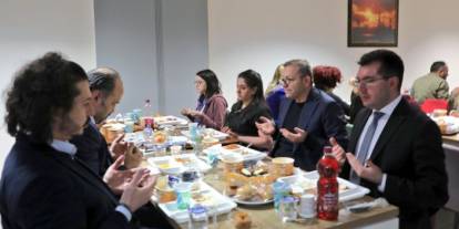 Kars Valisi Ziya Polat, Sağlık Çalışanlarıyla İftarda Buluştu