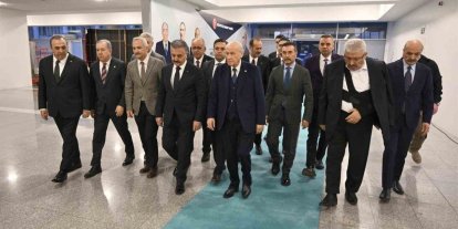 MHP Genel Başkanı Bahçeli: "Türk milleti muazzam bir uyanışın ivmesiyle yeni yüzyılı kardeşliğin yüzyılı yapacak"