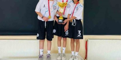 Hamur’da masa tenisi küçükler ilçe müsabakaları tamamlandı