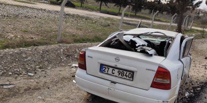 Otomobil şarampole yuvarlandı: 3 yaralı