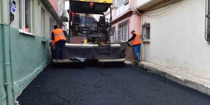 Osmangazi Belediyesi sokakları yenilemeye devam ediyor