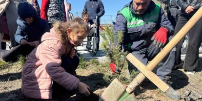 Kayseri Büyükşehir’den özel çocuklarla anlamlı ağaç dikim etkinliği