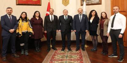 Kars Valisi Ziya Polat’tan Sağlık Çalışanlarına Tıp Bayramı Tebriği