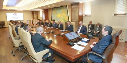 Kaymakamlar toplantısı: Bayram güvenliği, göç, tarım ve şehir düzeni görüşüldü