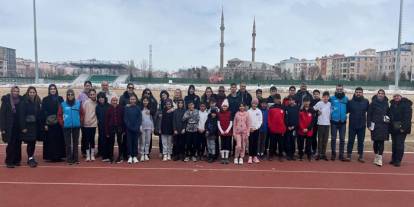 Kars’ta İlk Kez Düzenlenen Triatlon İl Seçmesi Tamamlandı