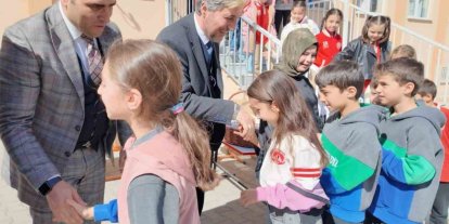 Kütahya Şehit Semih Akyıldız İlkokulu’nda bayramlaşma programı