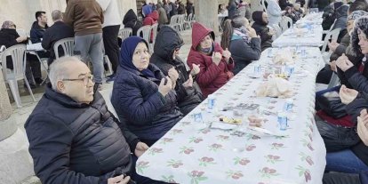 Edirne’de 11 yıllık imece iftar geleneği: İmece usulü sofra kuruldu