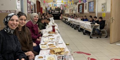 Aydıntepe’de öğretmenler ve öğrenciler iftar sofrasında bir araya geldi