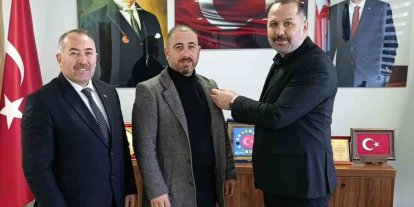 İlçe Başkanlığında istifa ederek AK Partiye katıldı