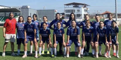 Saruhanlı’da kız futbol takımı kuruldu