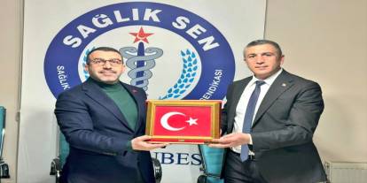 AK Parti Kars Milletvekili Adem Çalkın’dan Sağlık-Sen’e Tıp Bayramı Ziyareti