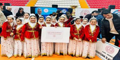 Kars Gençlik Merkezi Halk Oyunlarında il birincisi oldu