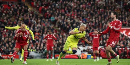 Liverpool, Tottenham’a son dakikada takıldı