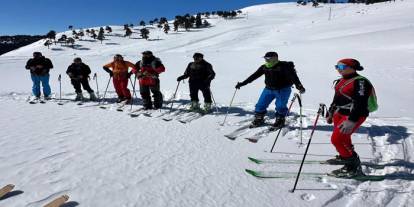 Sarıkamış’ta dağ kayağı eğitimleri tamamlandı