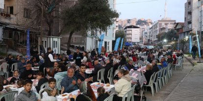 Aydınlılar Büyükşehir’in iftar sofrasında bir araya geldi